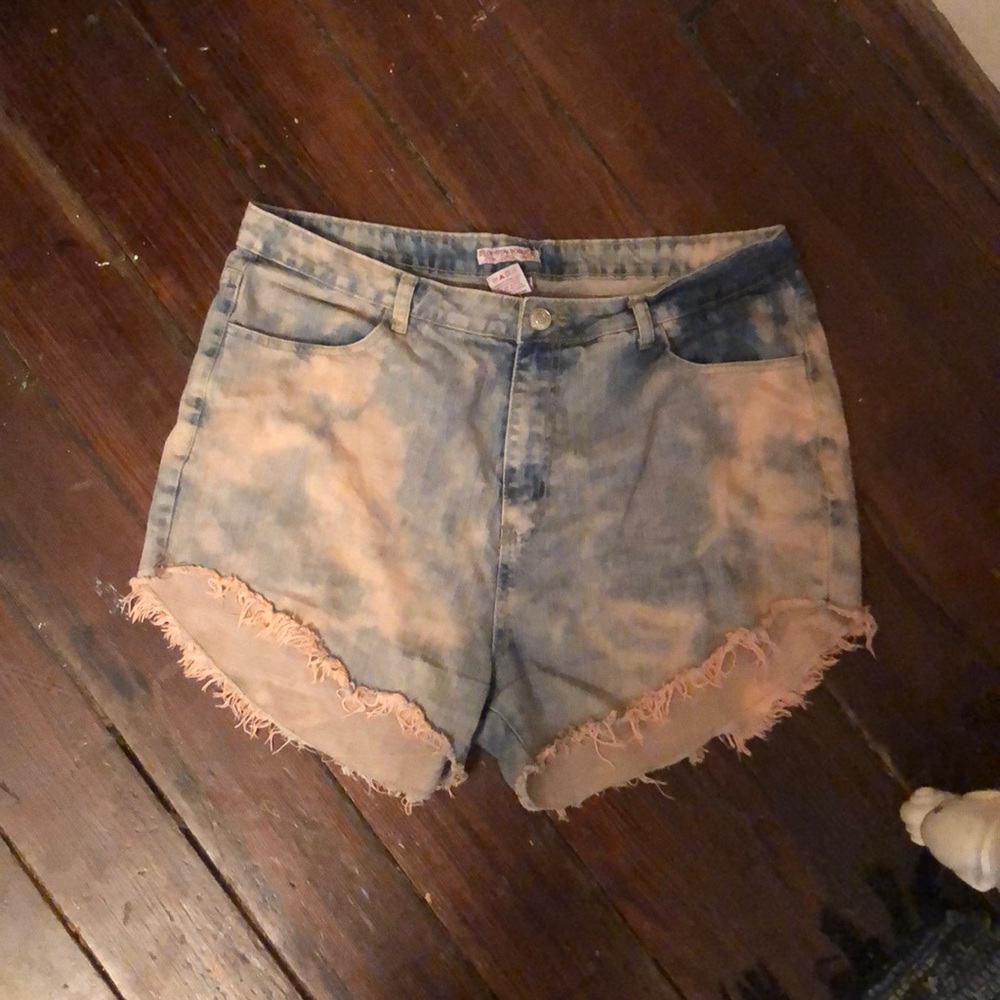Acid Wash High-Waisted Shorts